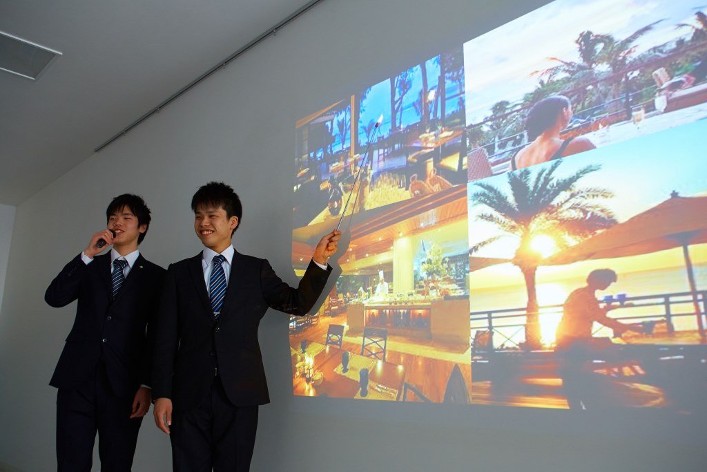 <br /><b>Warning</b>:  Illegal string offset 'label' in <b>/home/kawaharagakuen/www/ht_docs/web/minato/wp-content/themes/hospitality.kawahara.ac.jp/single-oc.php</b> on line <b>96</b><br /> ツアーコンダクターの仕事に挑戦