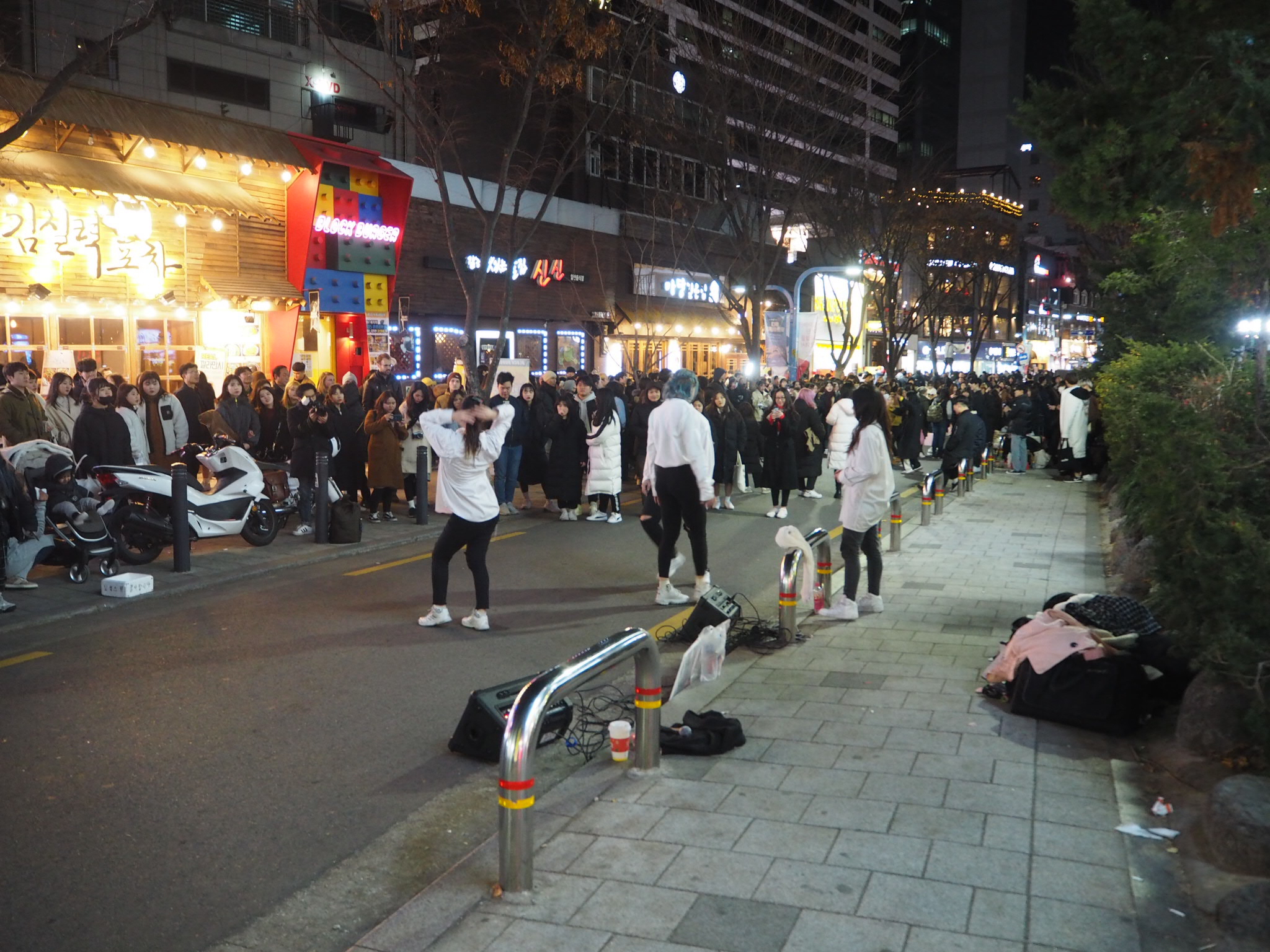 <br /><b>Warning</b>:  Illegal string offset 'label' in <b>/home/kawaharagakuen/www/ht_docs/web/minato/wp-content/themes/hospitality.kawahara.ac.jp/single-oc.php</b> on line <b>96</b><br /> K-POPで学ぶ韓国語♬