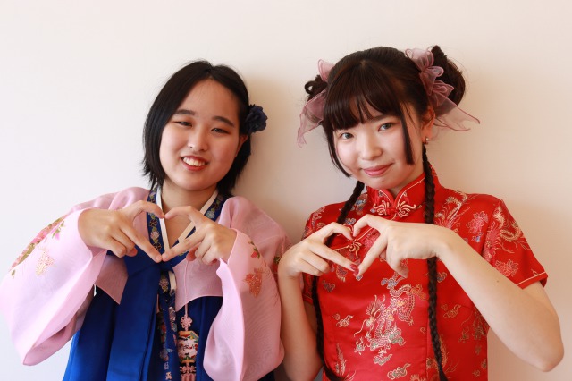 <br /><b>Warning</b>: Illegal string offset 'label' in <b>/home/kawaharagakuen/www/ht_docs/web/minato/wp-content/themes/hospitality.kawahara.ac.jp/single-oc.php</b> on line <b>96</b><br /> 英語だけじゃない!韓国語・中国語も学べるように!