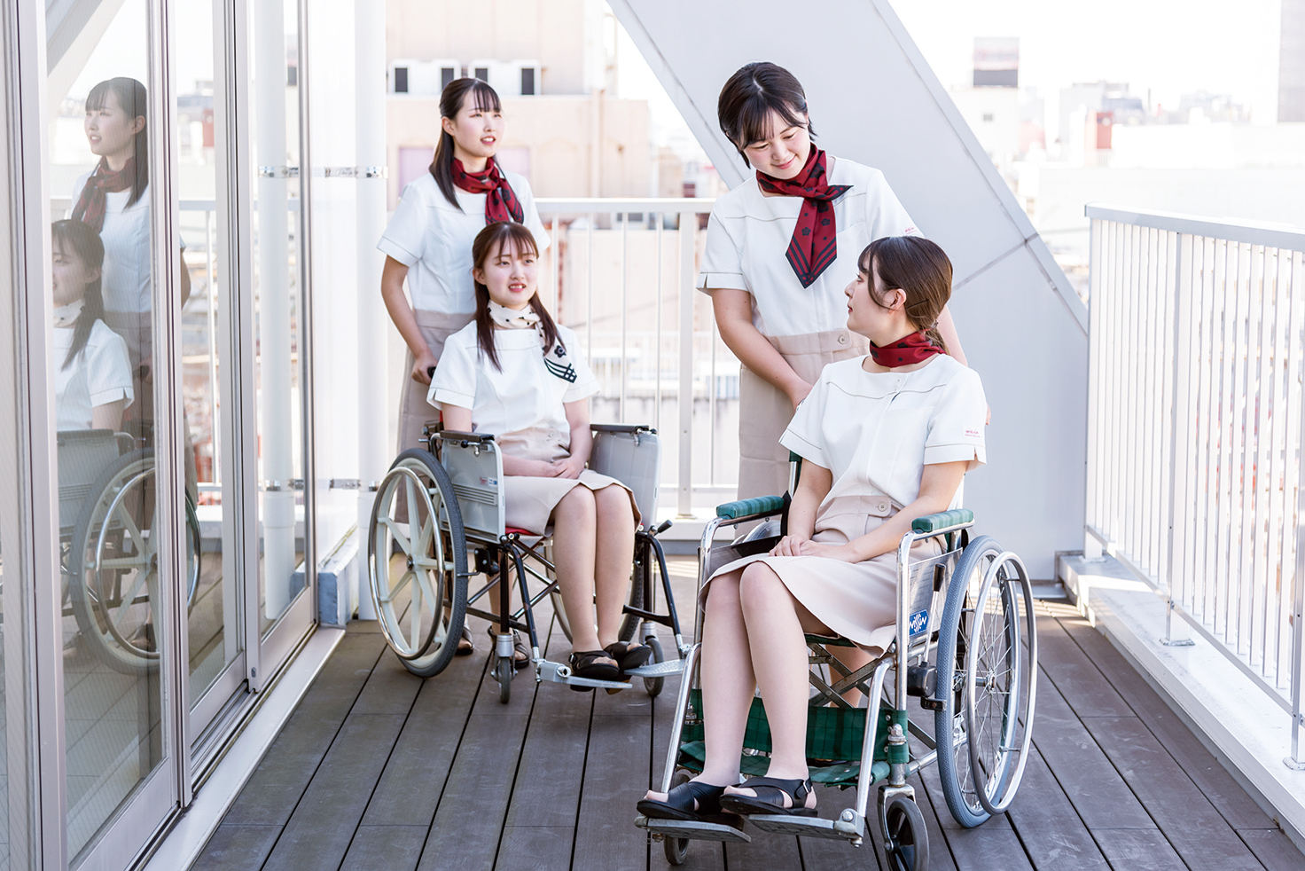 <br /><b>Warning</b>: Illegal string offset 'label' in <b>/home/kawaharagakuen/www/ht_docs/web/minato/wp-content/themes/hospitality.kawahara.ac.jp/single-oc.php</b> on line <b>96</b><br /> 病院のお仕事にチャレンジ!