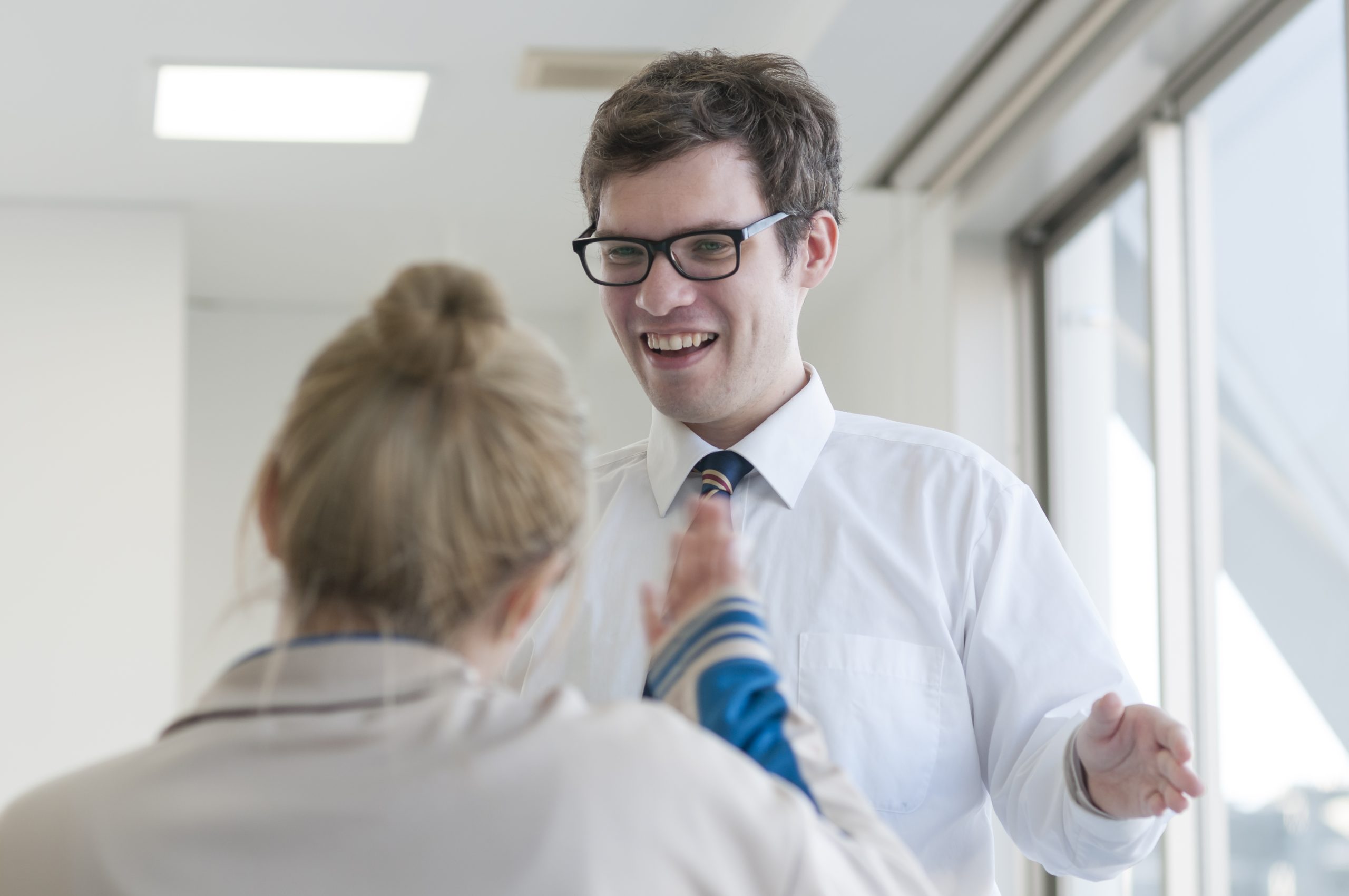 <br /><b>Warning</b>: Illegal string offset 'label' in <b>/home/kawaharagakuen/www/ht_docs/web/minato/wp-content/themes/hospitality.kawahara.ac.jp/single-oc.php</b> on line <b>96</b><br /> セバスチャン先生とLet's speak English♪