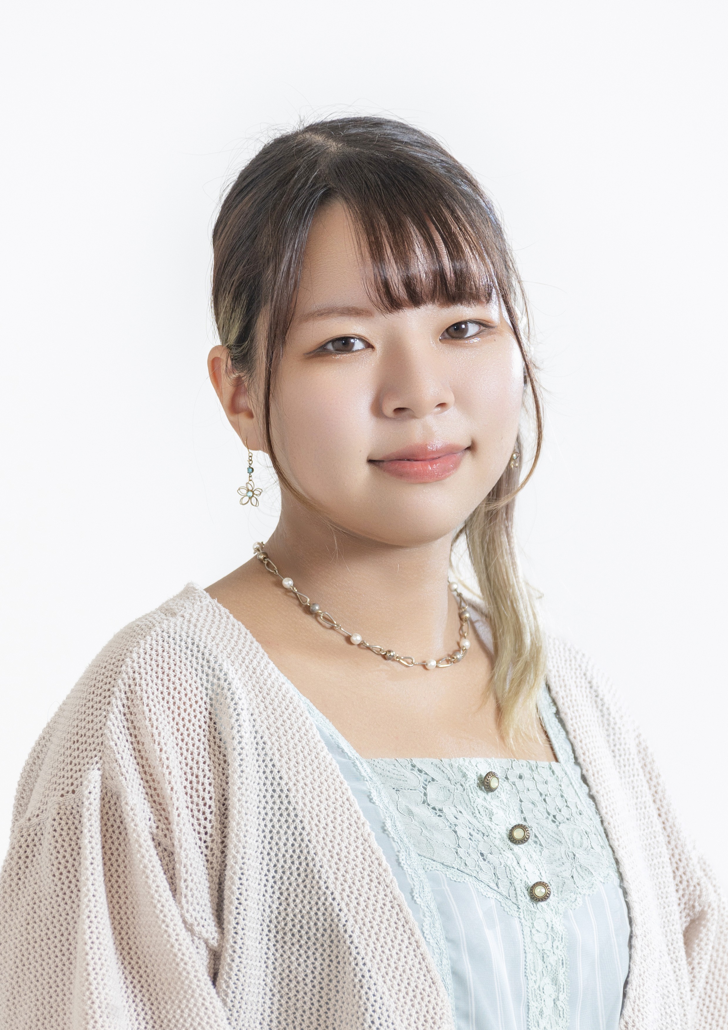 真鍋　詩織さん