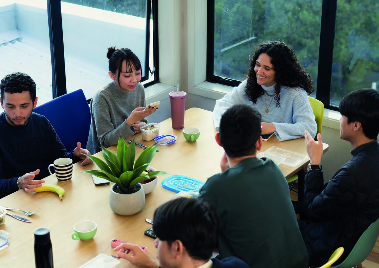 外国語学科 留学体験記☆ 留学していた先輩と お話してみよう♪